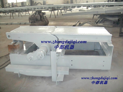 滑車斜面頂推式搖臺(yc型)2